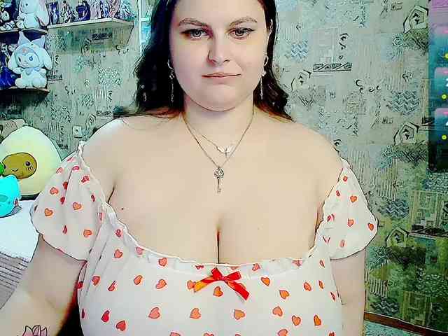 SinfulWhisper webcam
