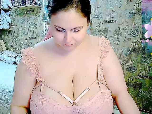 SinfulWhisper webcam