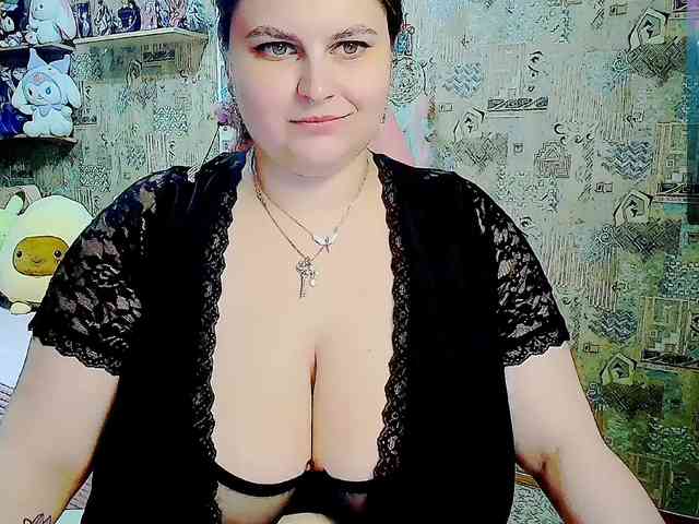 SinfulWhisper webcam