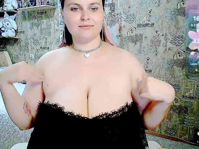 SinfulWhisper webcam