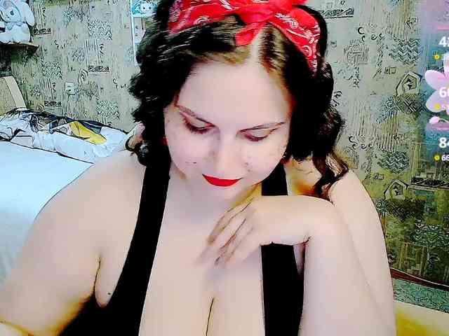 SinfulWhisper webcam