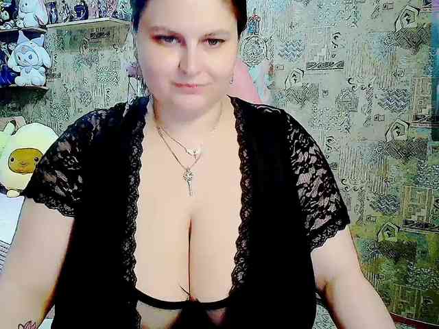 SinfulWhisper webcam