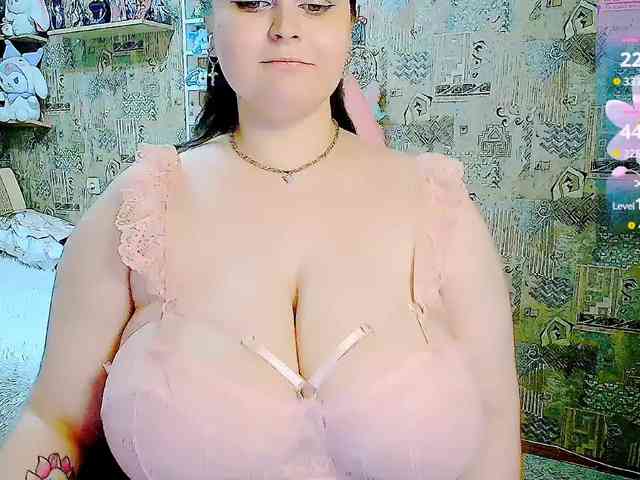 SinfulWhisper webcam