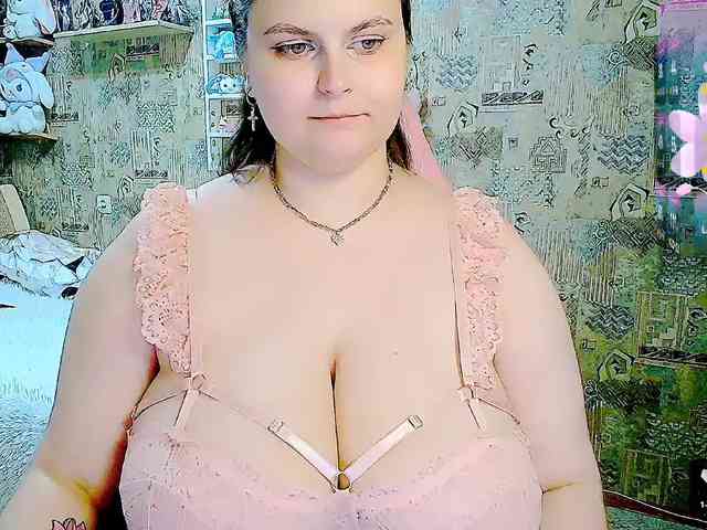SinfulWhisper webcam