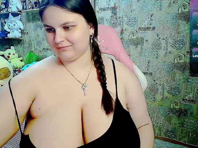 SinfulWhisper webcam