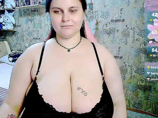 SinfulWhisper webcam