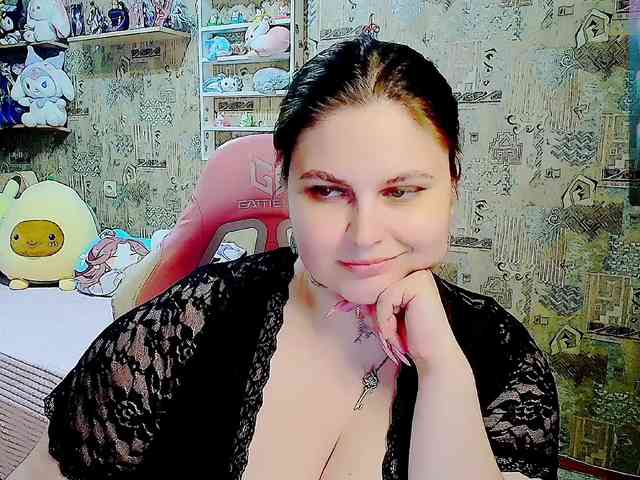 SinfulWhisper webcam