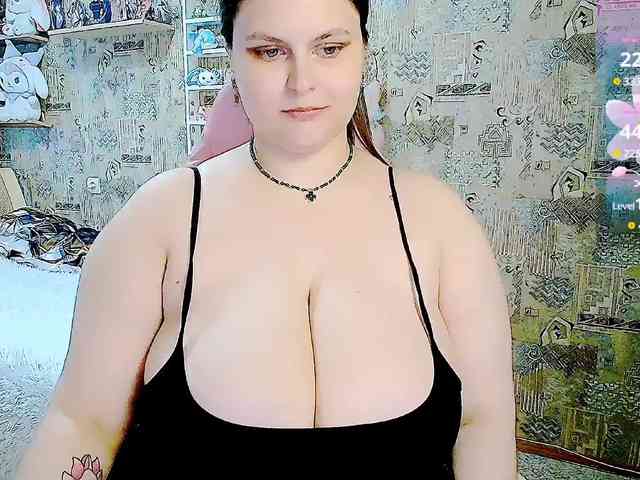 SinfulWhisper webcam