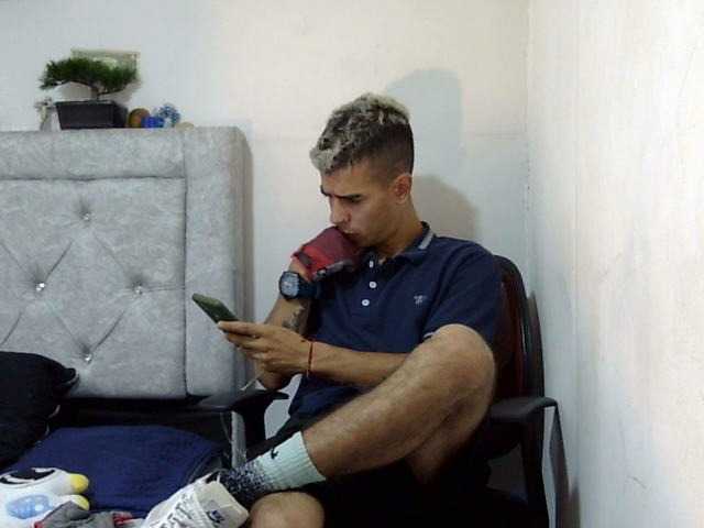 Mathiasandjake69