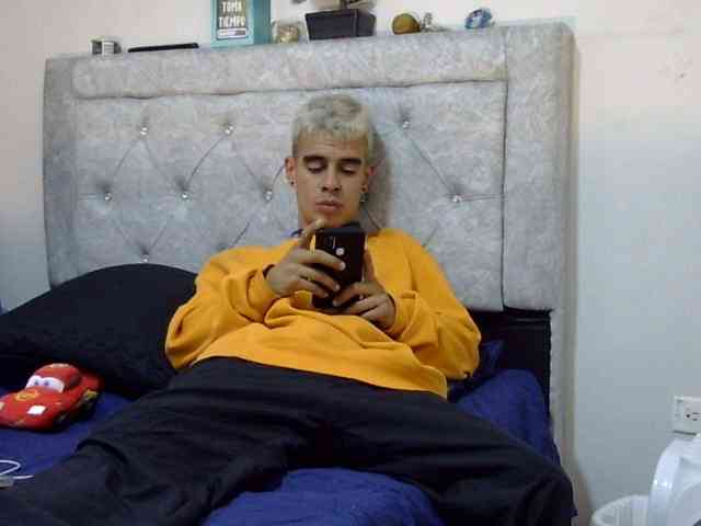 Mathiasandjake69