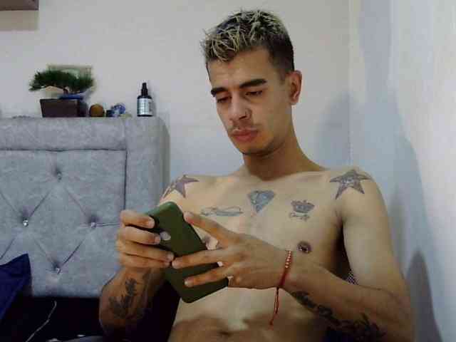 Mathiasandjake69