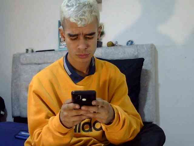 Mathiasandjake69