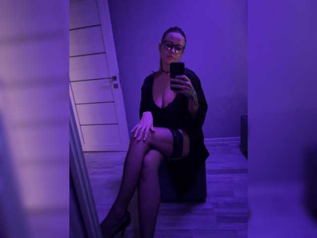 Ursula66 live cam on BongaCams