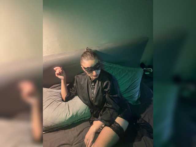 Ursula66 live cam on BongaCams