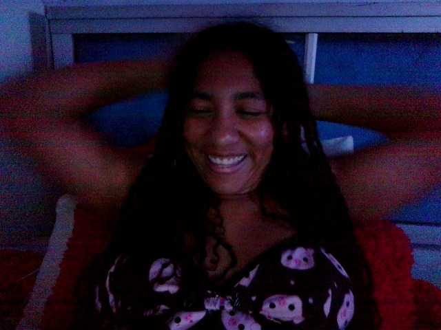 Bellacrespa live cam on BongaCams