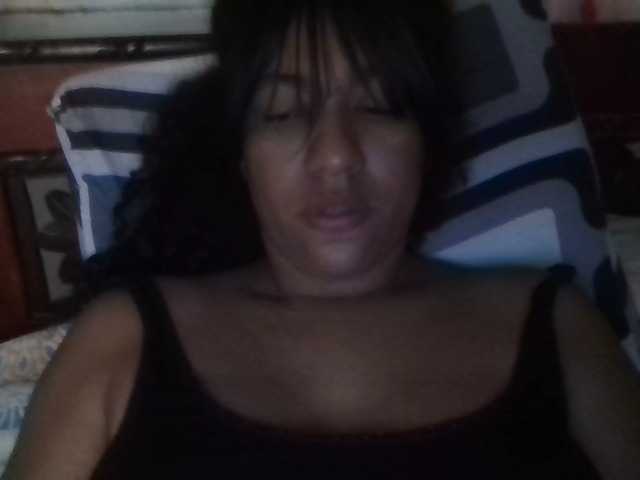 Bellacrespa live cam on BongaCams