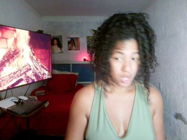 Bellacrespa live cam