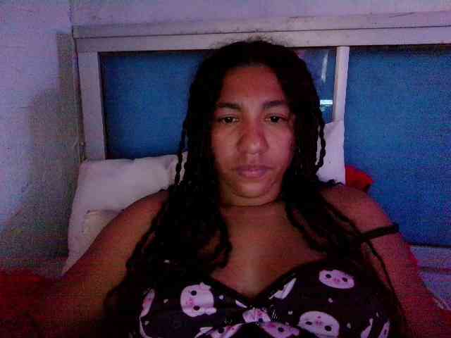 Bellacrespa Live Webcam on BongaCams
