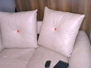Cece-16's Live Webcam