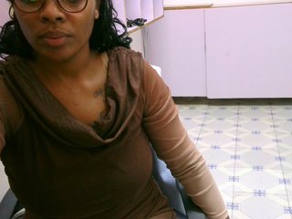 Cece-16's Live Webcam