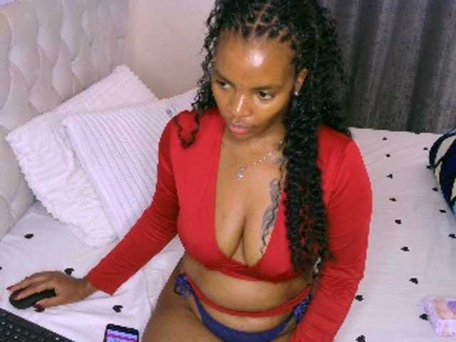 Cece-16's BongaCams show and profile