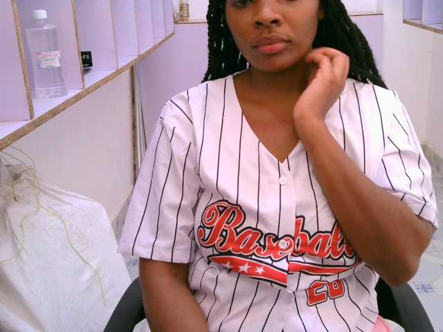Cece-16 live cam on BongaCams