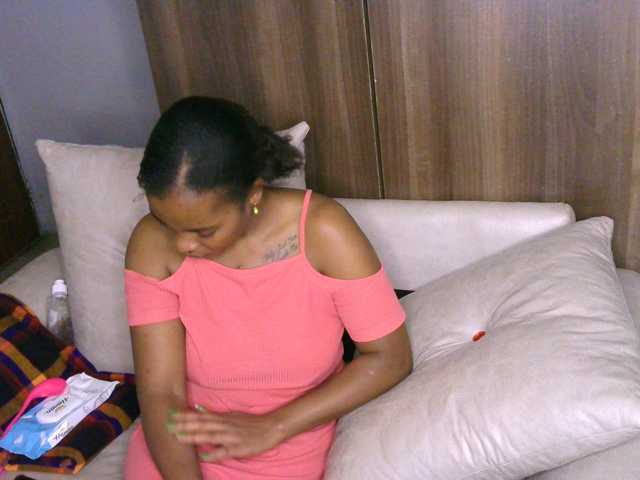 Cece-16 live cam on BongaCams