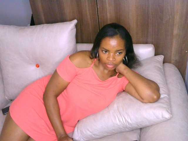 Cece-16 live cam on BongaCams