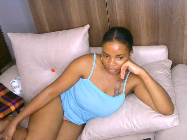 Cece-16 live cam on BongaCams