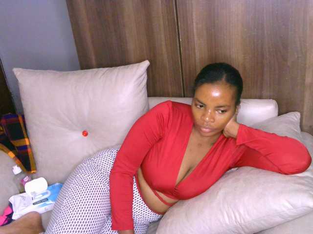 Cece-16 live cam on BongaCams