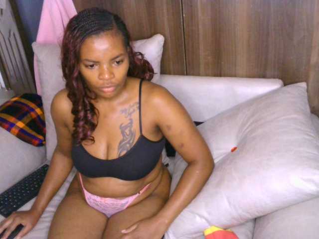 Cece-16 live cam on UnifiedCams
