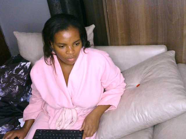 Cece-16 live webcam show