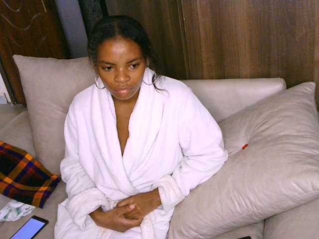 Cece-16 live cam on BongaCams