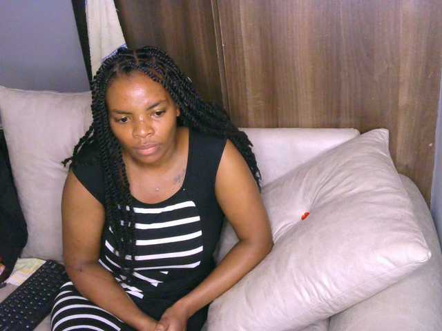 Cece-16 live cam on BongaCams
