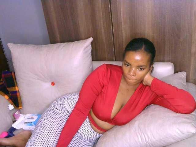 Cece-16 live cam on BongaCams