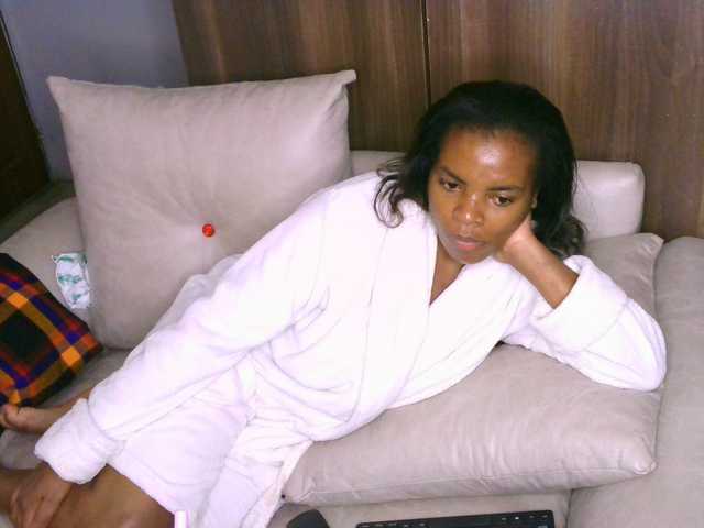 Cece-16 live webcam show