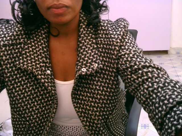 Cece-16 live cam preview