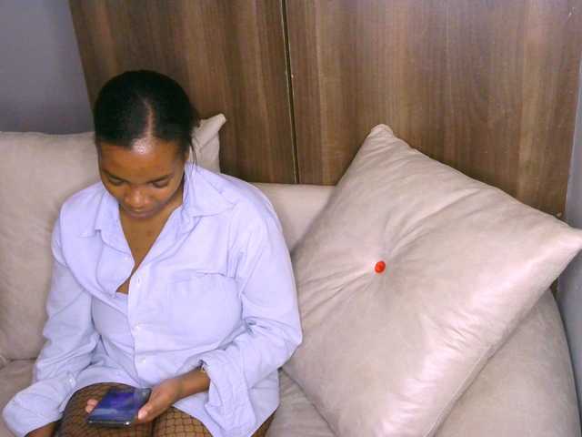 Cece-16 live webcam show