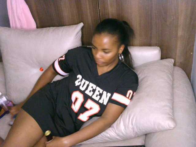 Cece-16 live cam on BongaCams