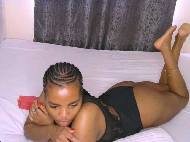 Cece-16 live cam on BongaCams