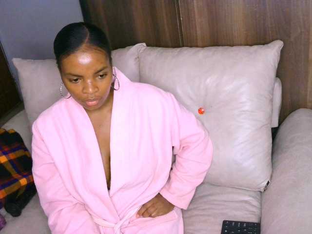 Cece-16 live cam on BongaCams