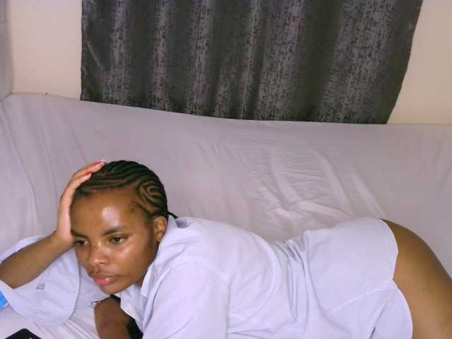 Cece-16 live cam on BongaCams