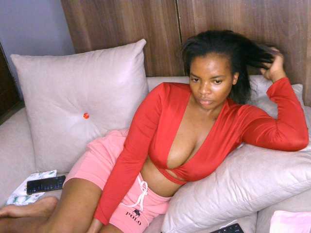 Cece-16 live cam on BongaCams