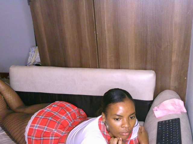Cece-16 live webcam show