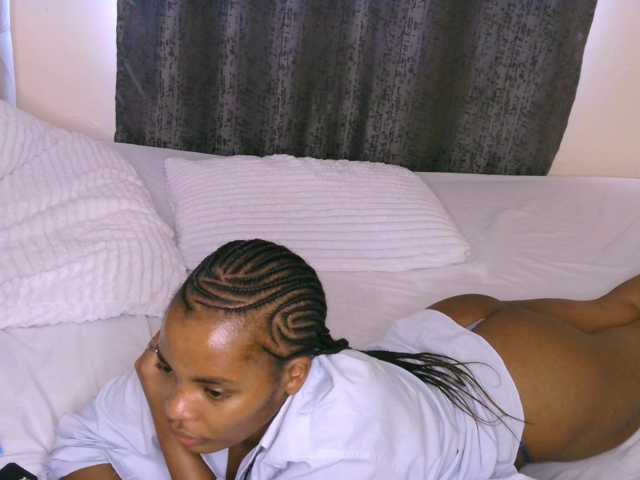 Cece-16 live cam on BongaCams