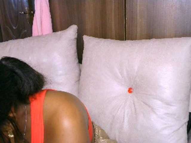 Cece-16 live cam on BongaCams