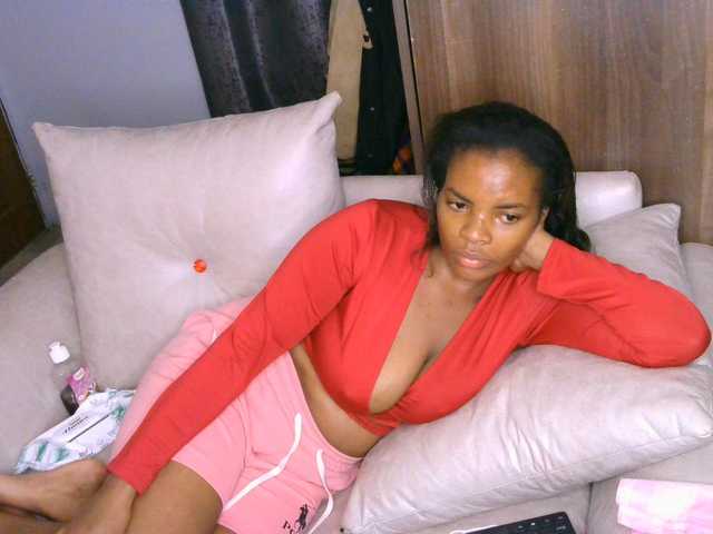 Cece-16 live cam on BongaCams