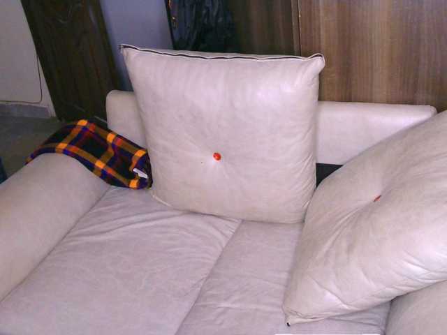 Cece-16 live cam on BongaCams