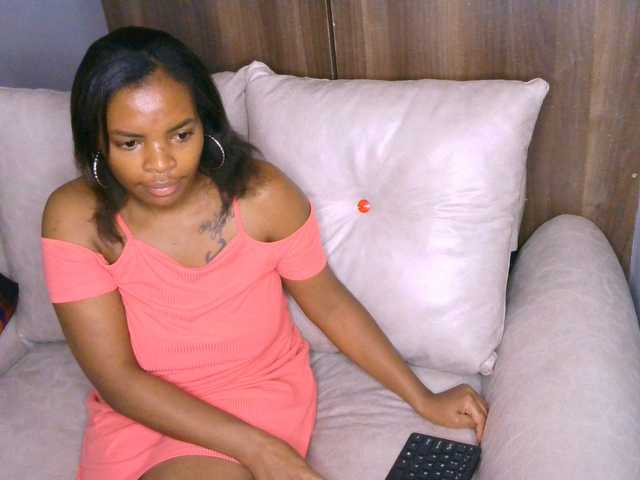 Cece-16 live cam on BongaCams