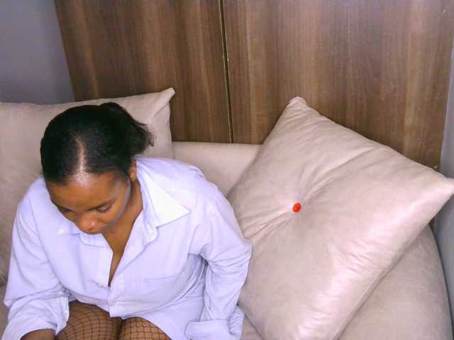 Cece-16 live cam on BongaCams